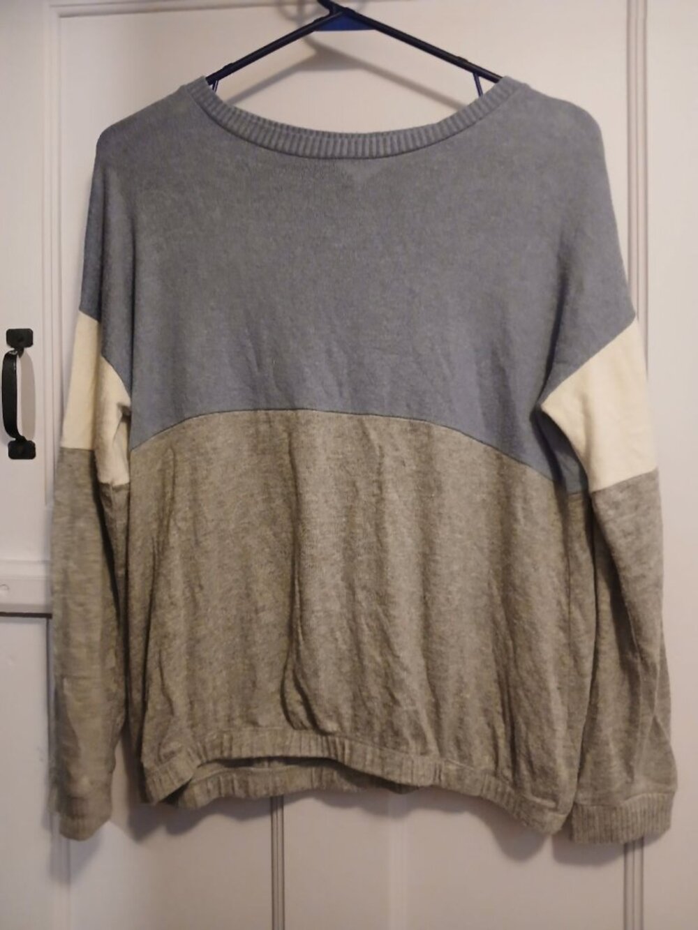 R+R Girls XL Sweater Shirt Blue and Grey